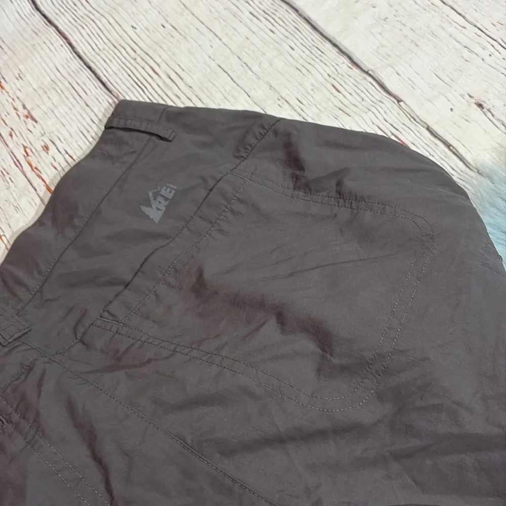 REI Sahara Shorts Gray Cargo Hiking Outdoor Women's 10